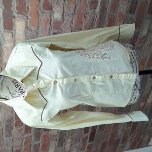 Ladies western embroidered shirt.